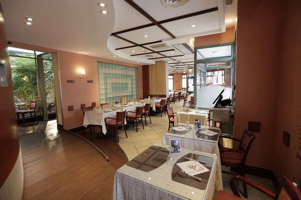 Hotel Au Petit Caporal ميزو الفورْ المظهر الخارجي الصورة