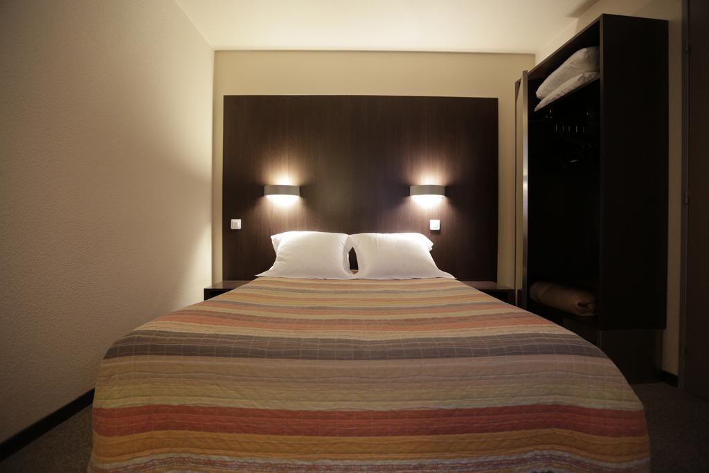 Hotel Au Petit Caporal ميزو الفورْ الغرفة الصورة