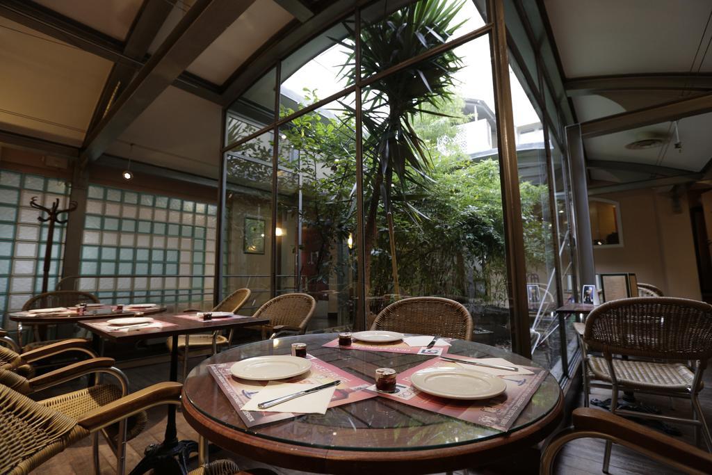 Hotel Au Petit Caporal ميزو الفورْ المظهر الخارجي الصورة