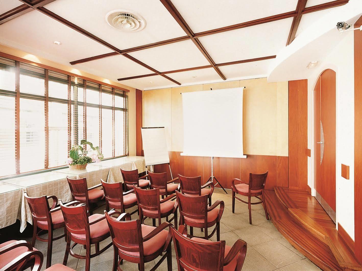 Hotel Au Petit Caporal ميزو الفورْ المظهر الخارجي الصورة