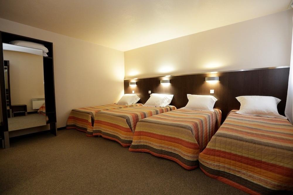 Hotel Au Petit Caporal ميزو الفورْ المظهر الخارجي الصورة