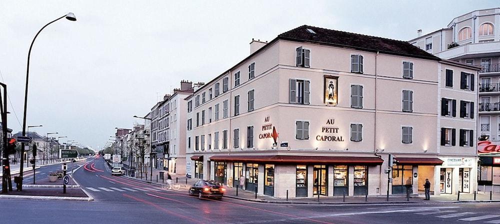 Hotel Au Petit Caporal ميزو الفورْ المظهر الخارجي الصورة